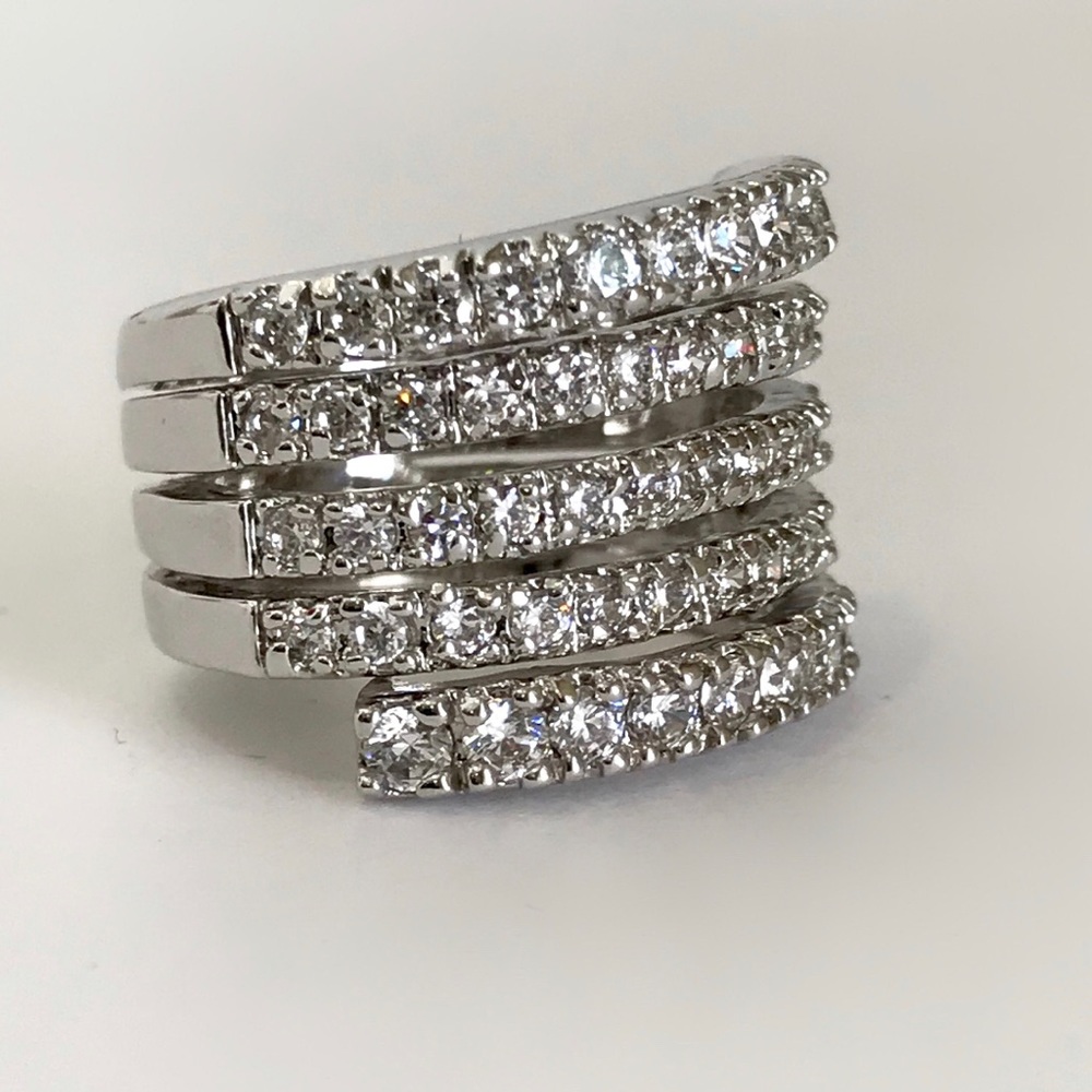 Size 6 band ring - Picture 3 of 4